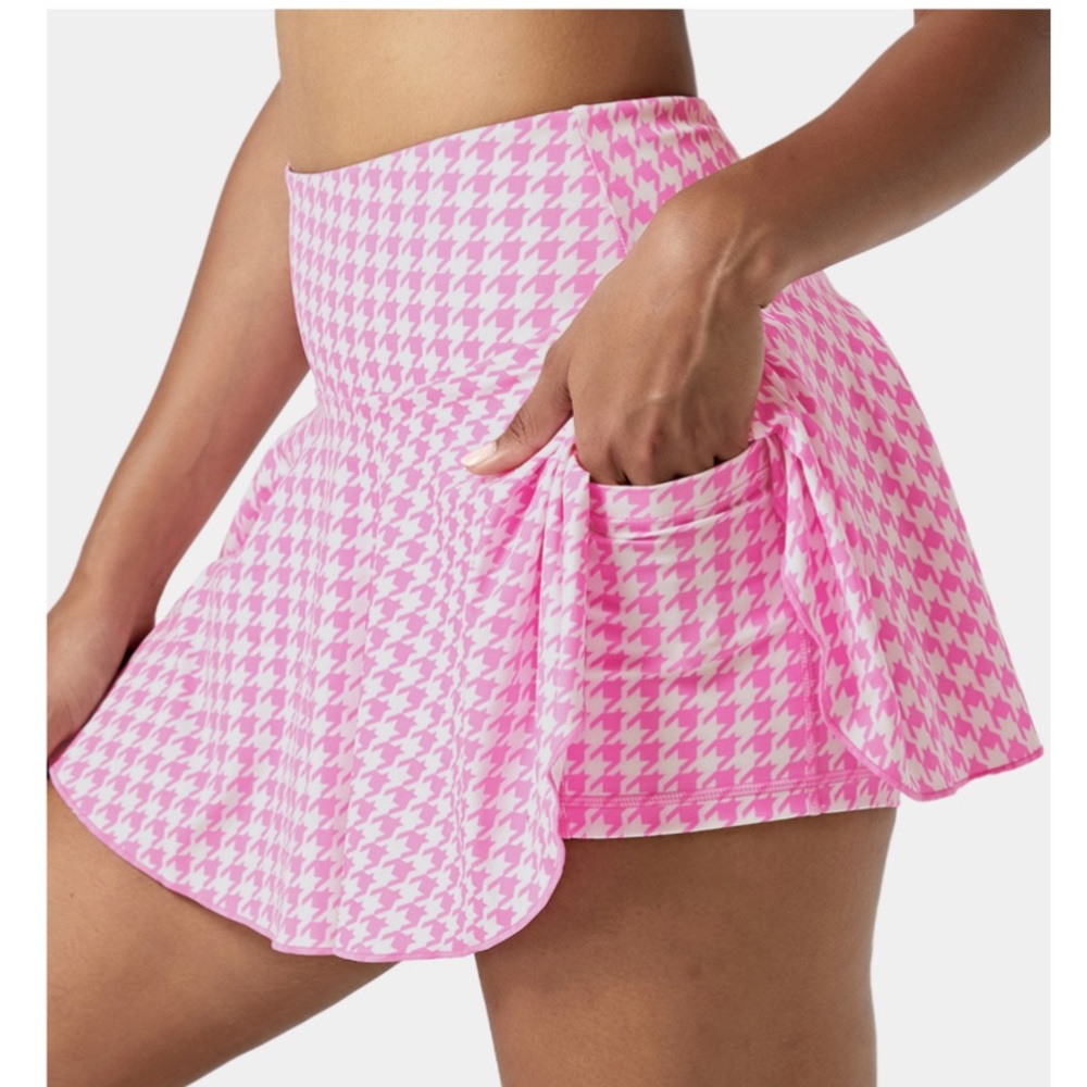 Halara activewear skirt xl never worn